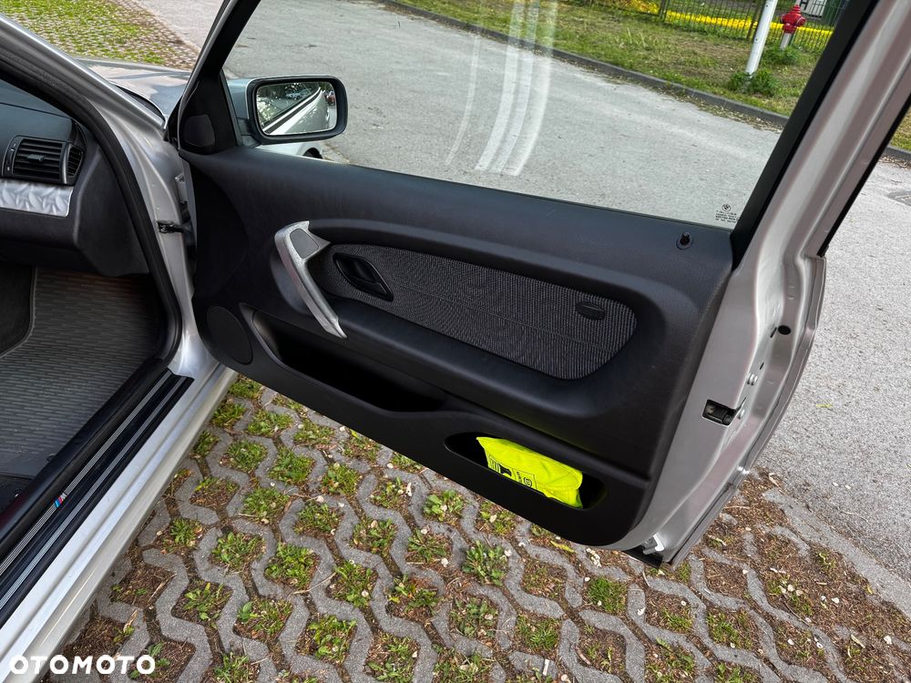 BMW Seria 3 325ti - 9