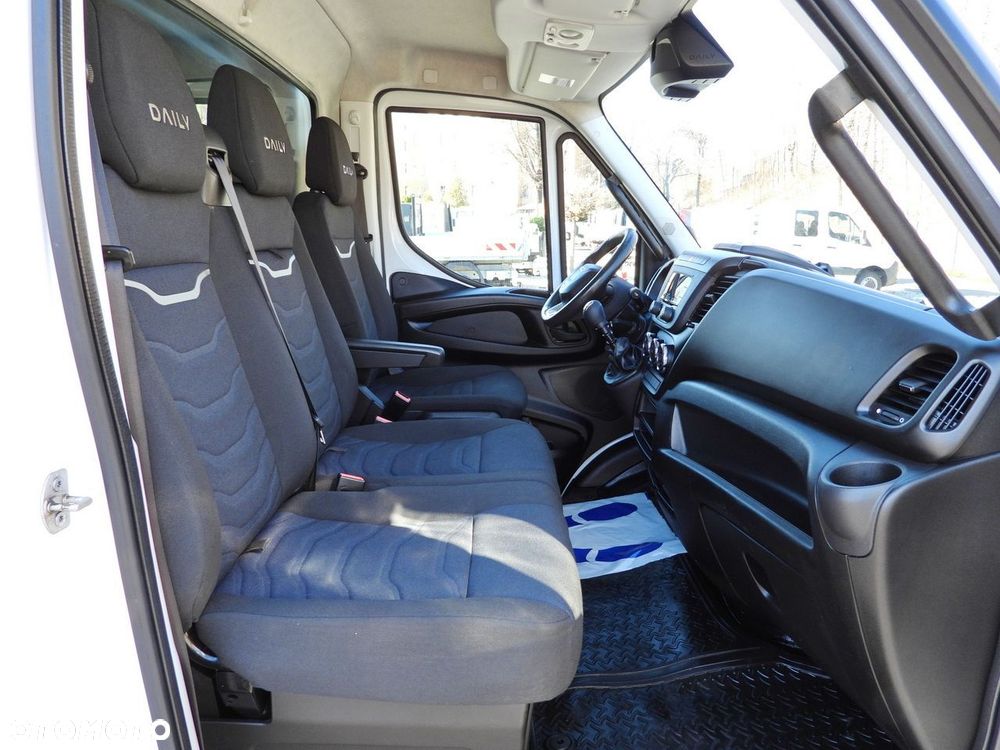 Iveco DAILY 50C17 PLANDEKA 10 PALET TEMPOMAT BLIŹNIACZE KOŁA KLIMATYZACJA  180KM - 39