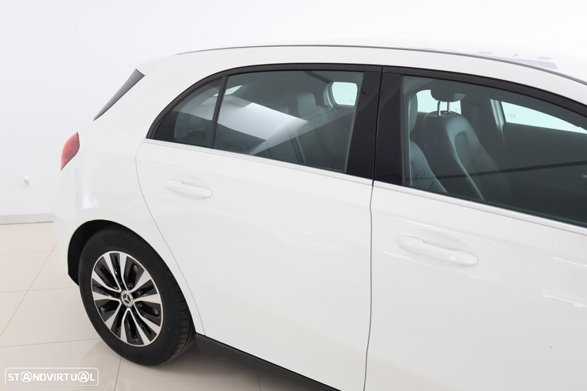 Mercedes-Benz A 200 Standard - 3