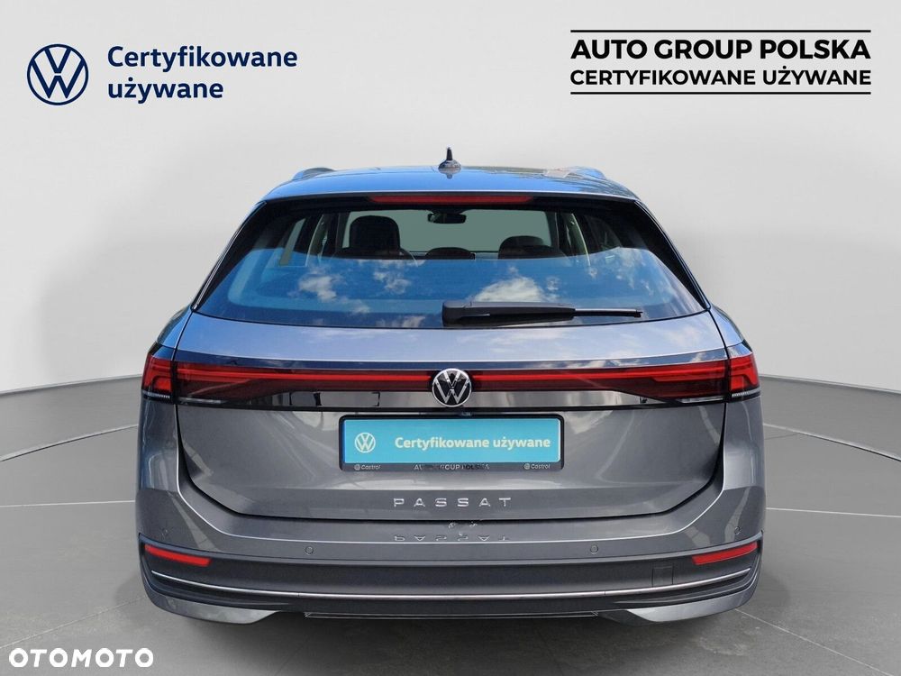 Volkswagen Passat Variant 2.0 TDI SCR Business DSG - 13