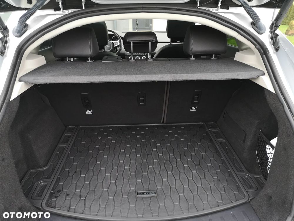 Jaguar E-Pace P250 AWD R-Dynamic SE - 13