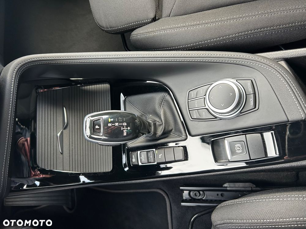BMW X2 sDrive20i Advantage Plus - 13