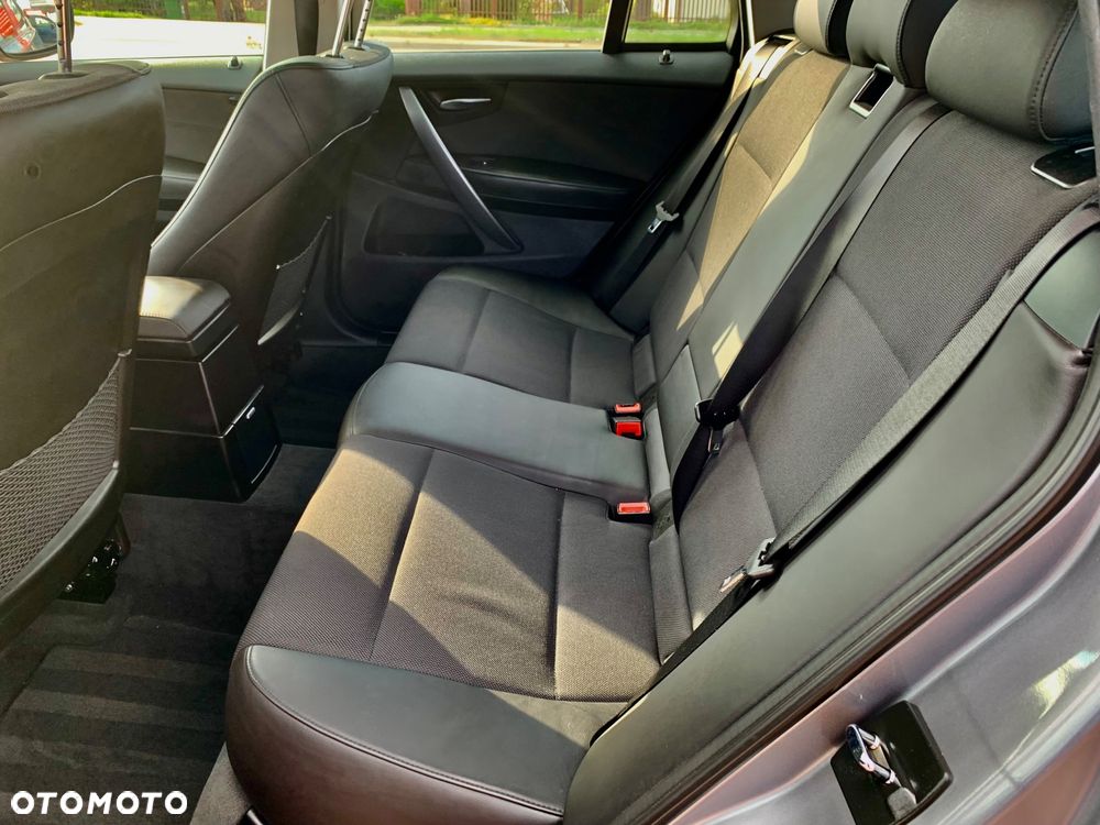 BMW X3 xDrive20i Edition Exclusive - 24