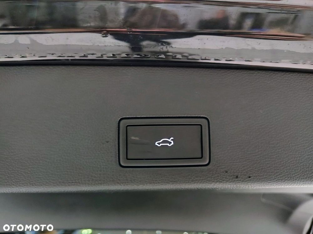 Volkswagen Golf - 12