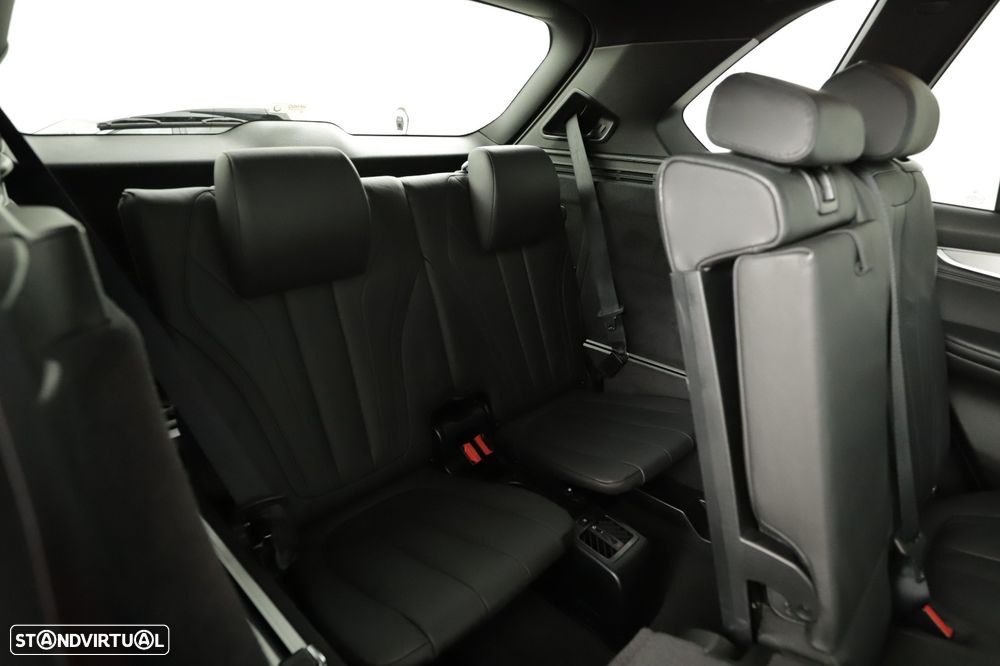 BMW X5 25 d sDrive Comfort 7L - 9