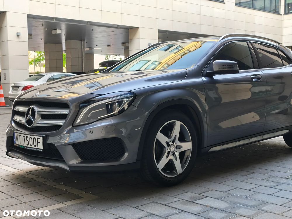 Mercedes-Benz GLA - 18
