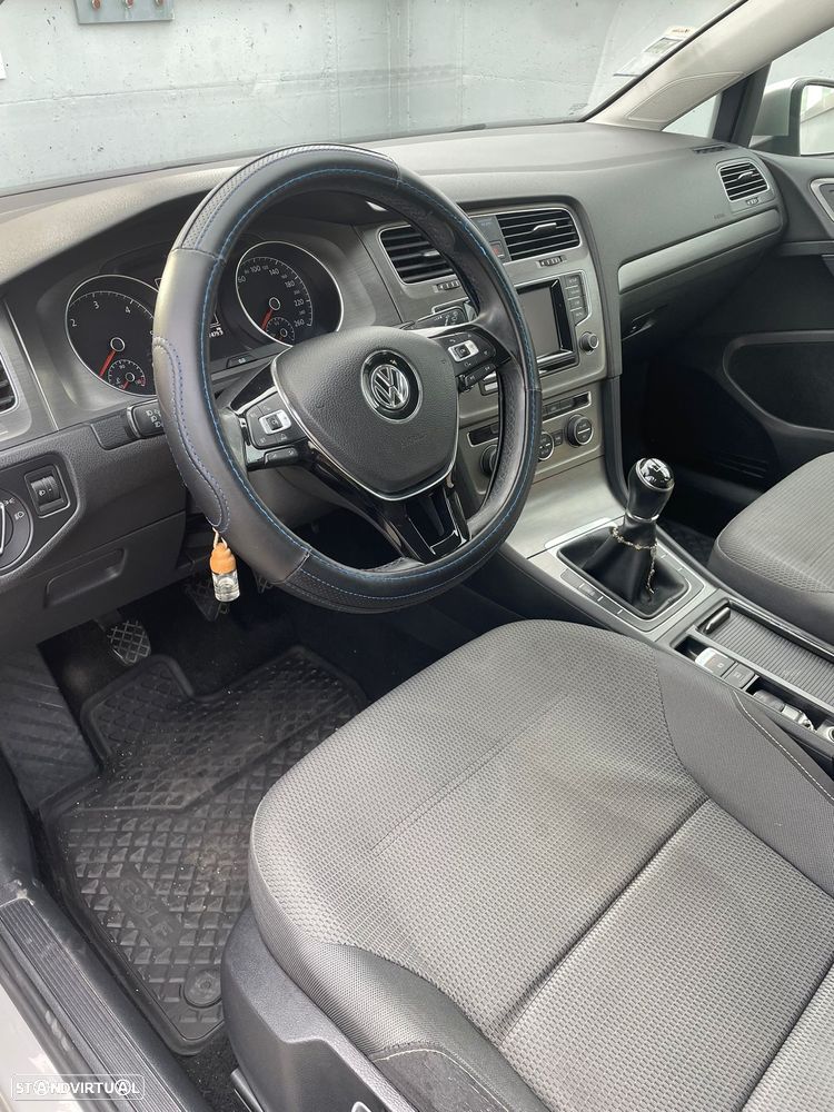 VW Golf 1.6 TDi Confortline - 19