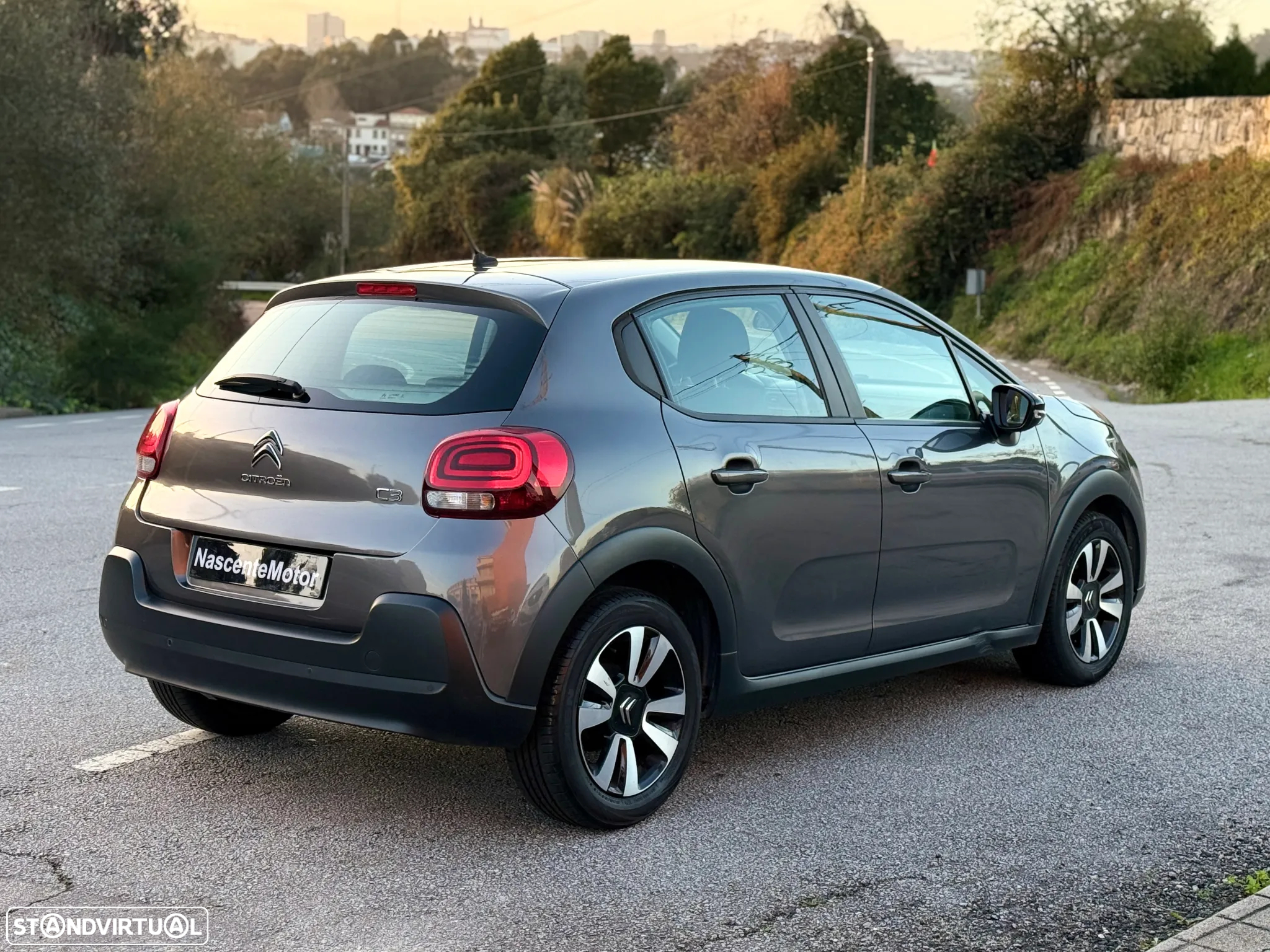 Citroën C3 1.2 PureTech Shine - 15