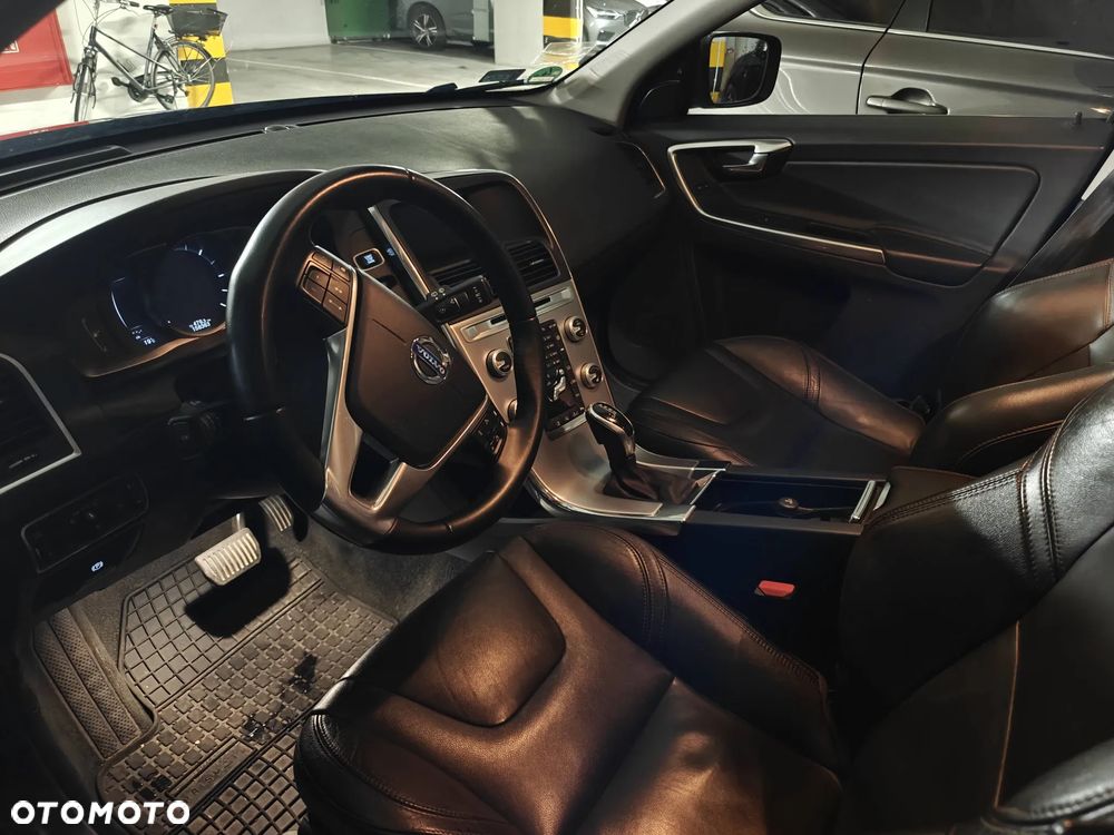 Volvo XC 60 - 13