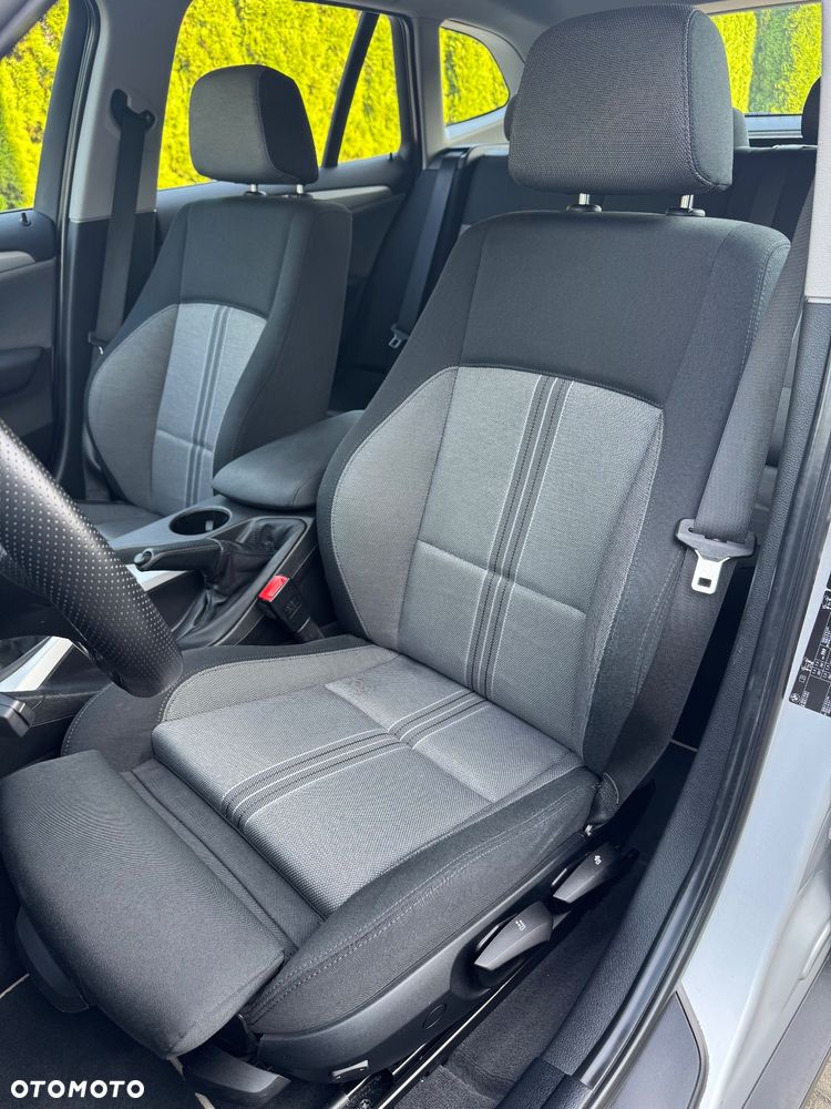 BMW X1 sDrive20i - 26