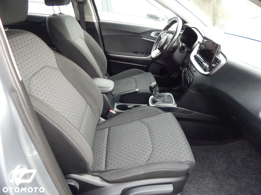 Kia Ceed 1.0 T-GDI L Business Line - 14