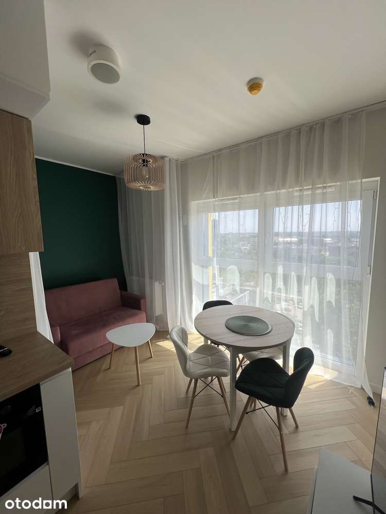 Nowoczesna kawalerka w pobliżu Magnolia Park