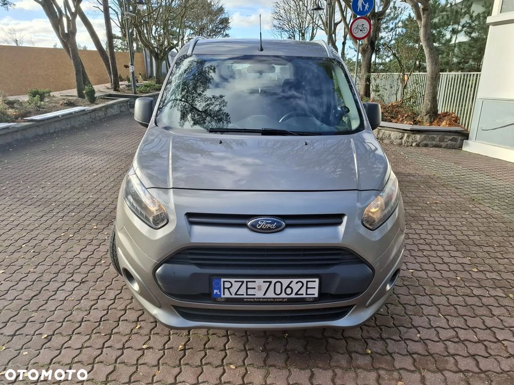 Ford Tourneo Connect Grand - 22