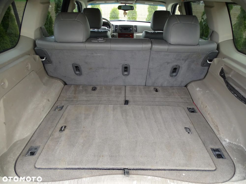 Jeep Grand Cherokee - 11