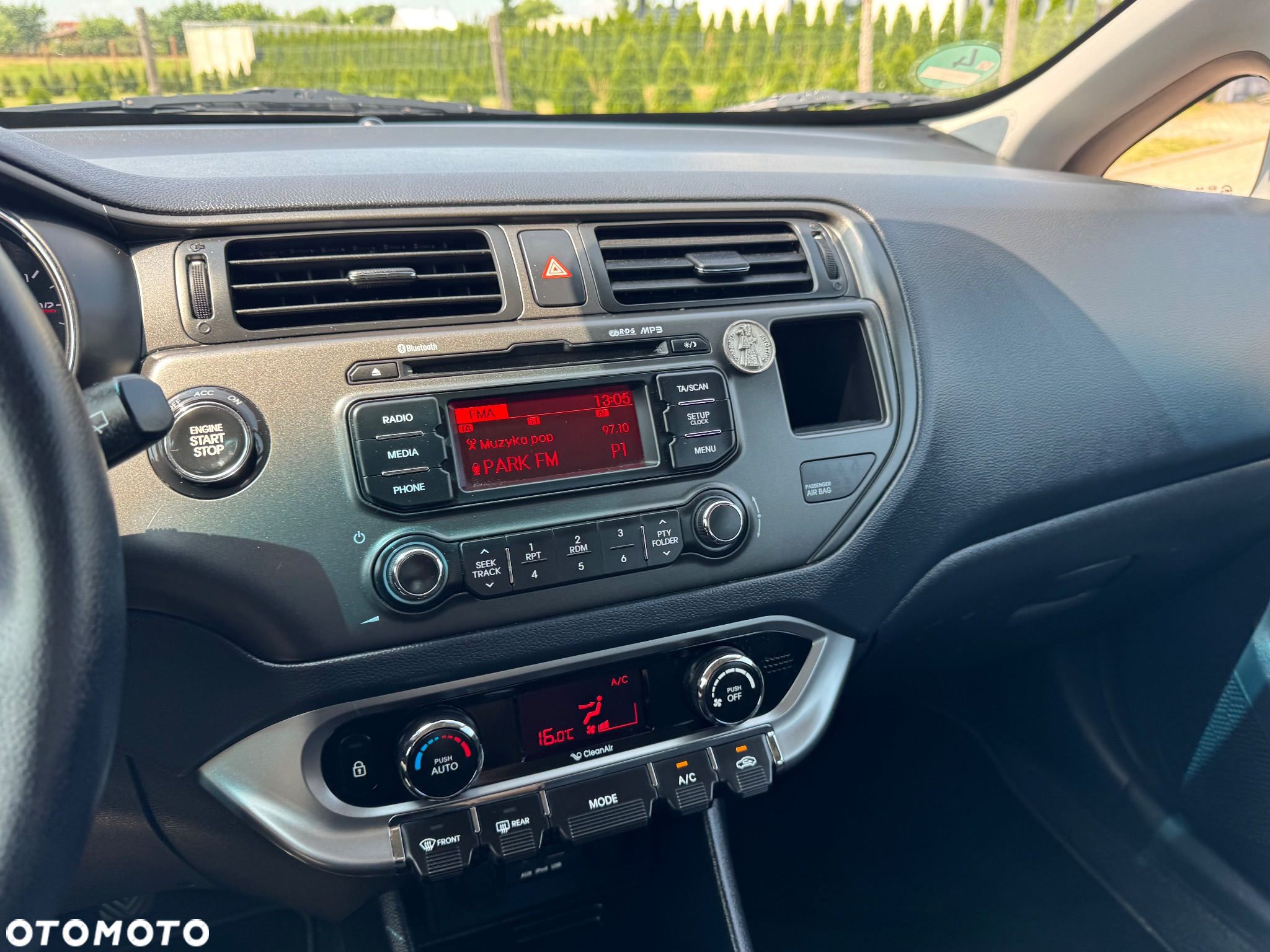 Kia Rio 1.4 Dream-Team Edition - 23