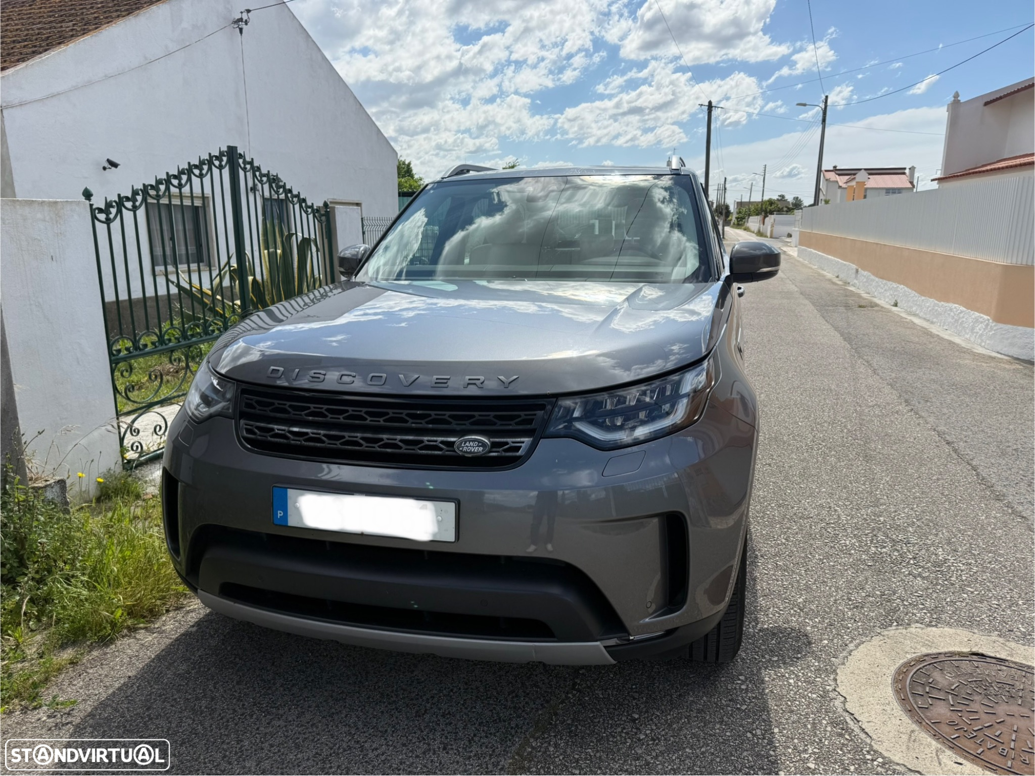 Land Rover Discovery 2.0 SD4 HSE Luxury Auto - 2