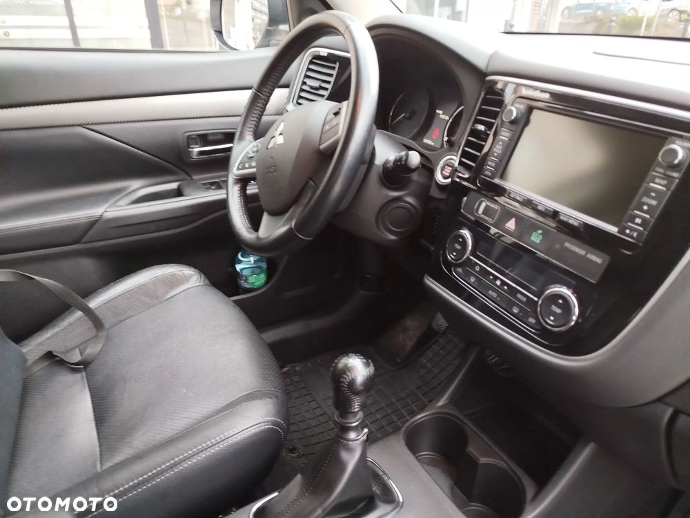 Mitsubishi Outlander 2.2 DID Intense + 4WD - 15