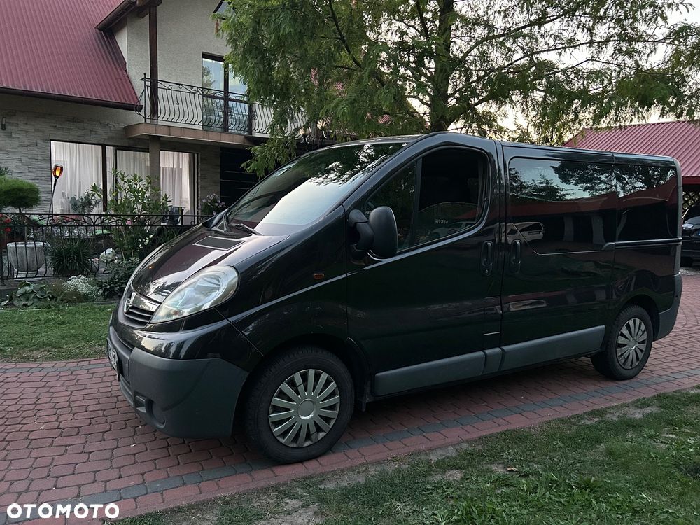 Opel Vivaro - 1