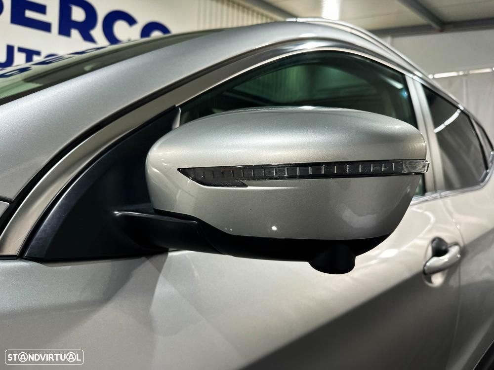 Nissan Qashqai 1.5 dCi N-Connecta Led - 21