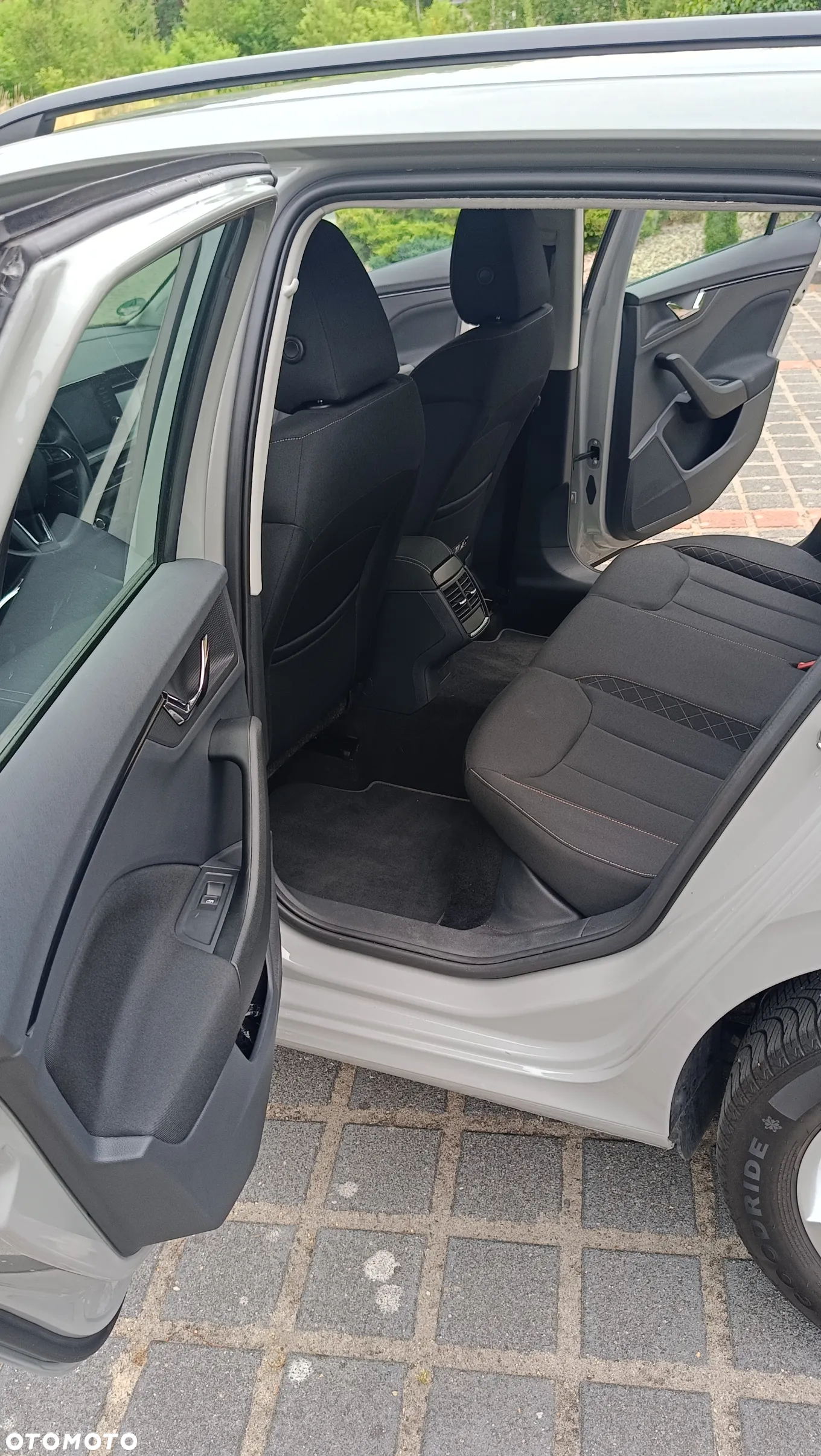 Skoda Kamiq 1.0 TSI Active - 25