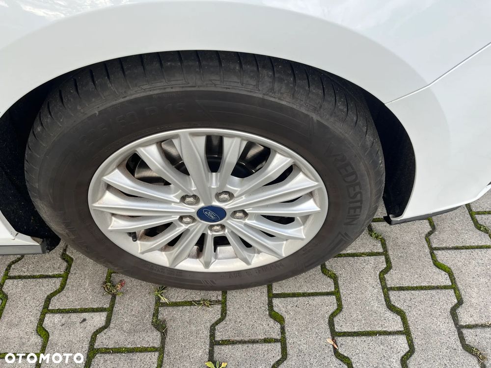 Ford Focus ver-1-5-ecoboost-active-business - 15