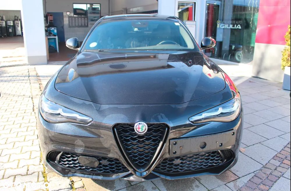 Alfa Romeo Giulia 2.0 Turbo Competizione Q4 - 5
