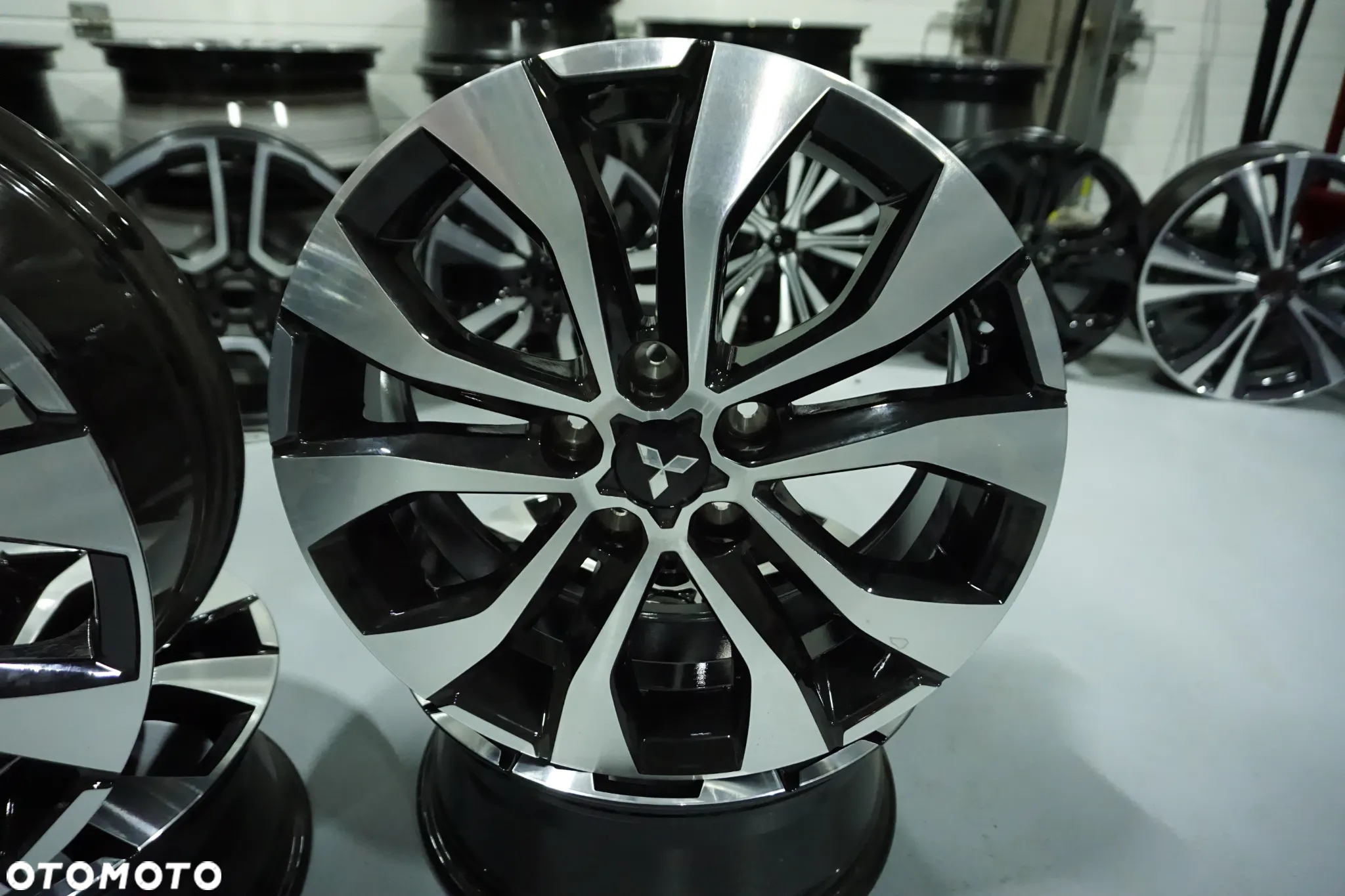 Felgi Aluminiowe  17 MITSUBISHI ECLIPSE LANCER ASX OUTLANDER 5x114,3 - 10