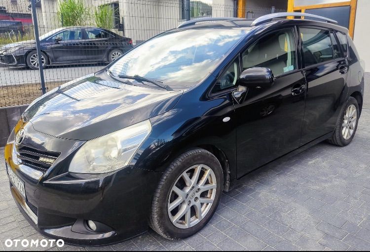 Toyota Verso 2.0 D-4D Sol - 4