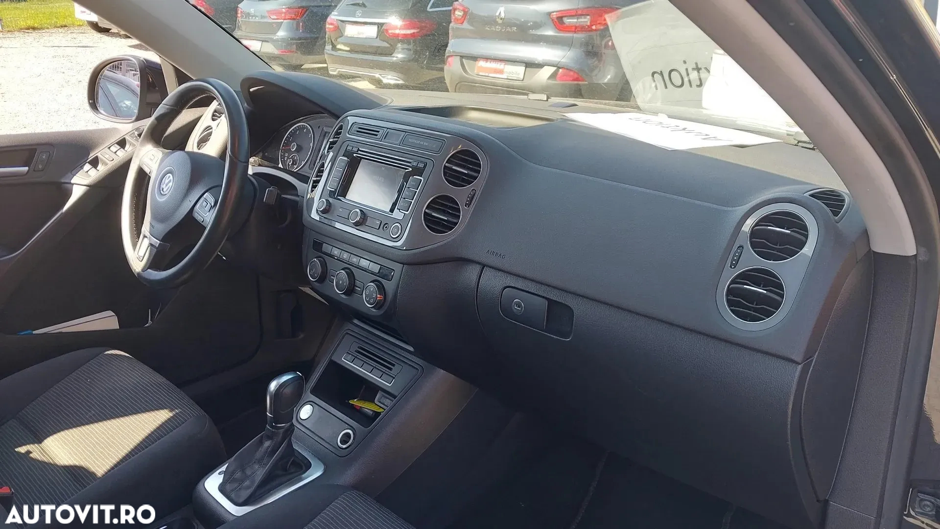 Volkswagen Tiguan - 4
