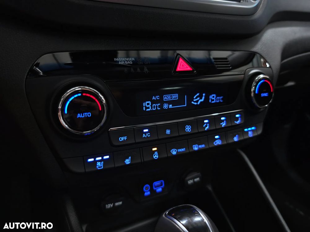 Hyundai Tucson blue 1.7 CRDi 2WD DCT Premium - 22