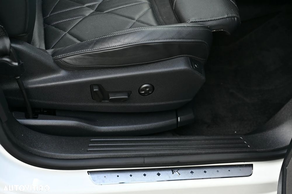 DS Automobiles DS 7 Crossback 4x4 300 RIVOLI - 38