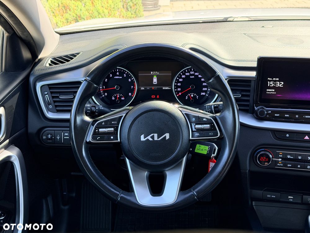 Kia Ceed 1.5 T-GDI M - 13