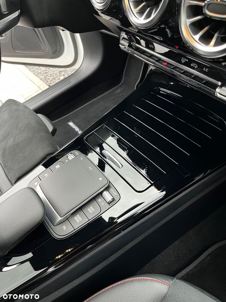 Mercedes-Benz Klasa A 200 AMG Line 7G-DCT - 17