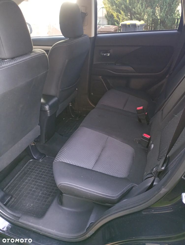 Mitsubishi Outlander 2.0 2WD Diamant - 12