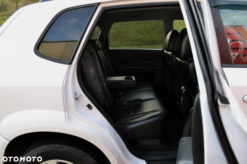 Hyundai Tucson 2.0 Comfort 2WD - 12