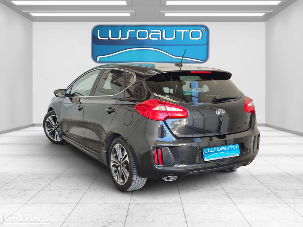 Kia Ceed 1.6 CRDi GT Line - 8