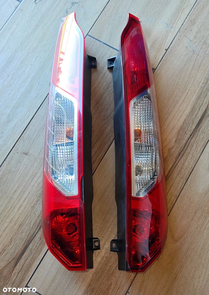Lampa Tył Tylna Prawa Lewa Ford Connect II MK2 2014-2017