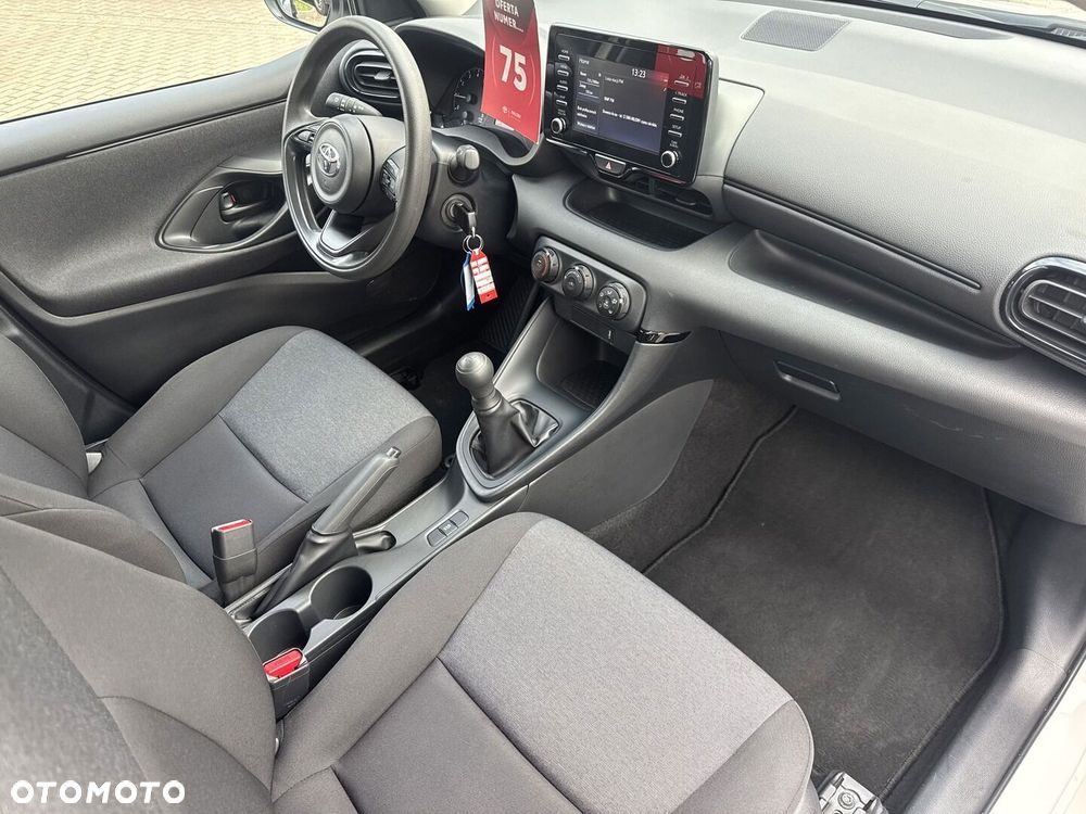 Toyota Yaris - 13