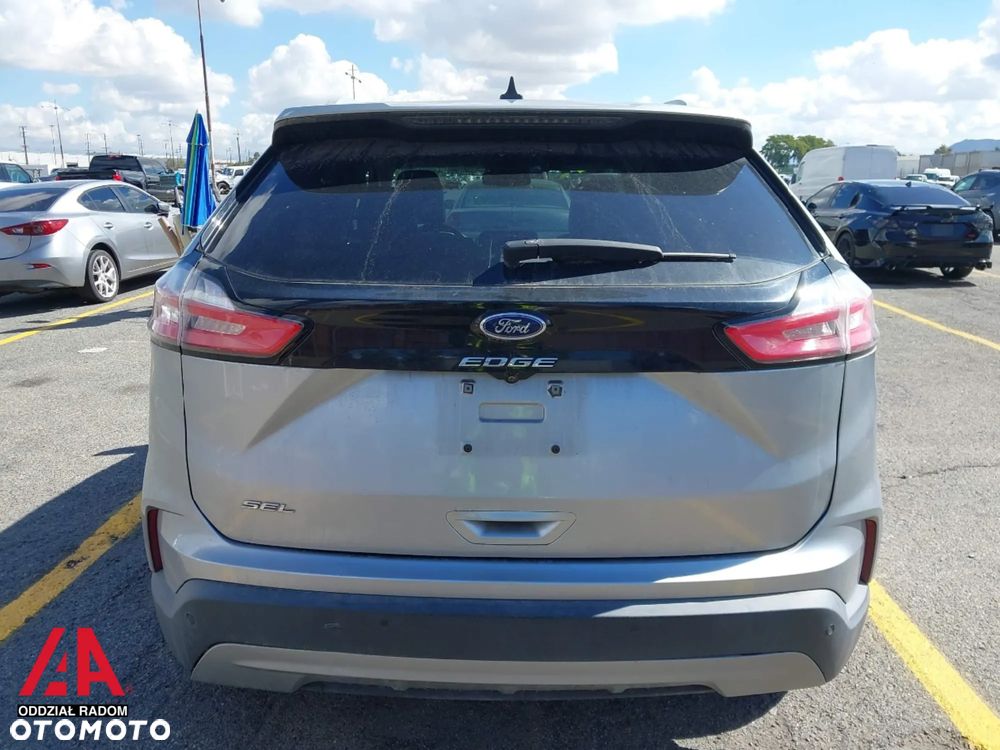 Ford Edge - 10