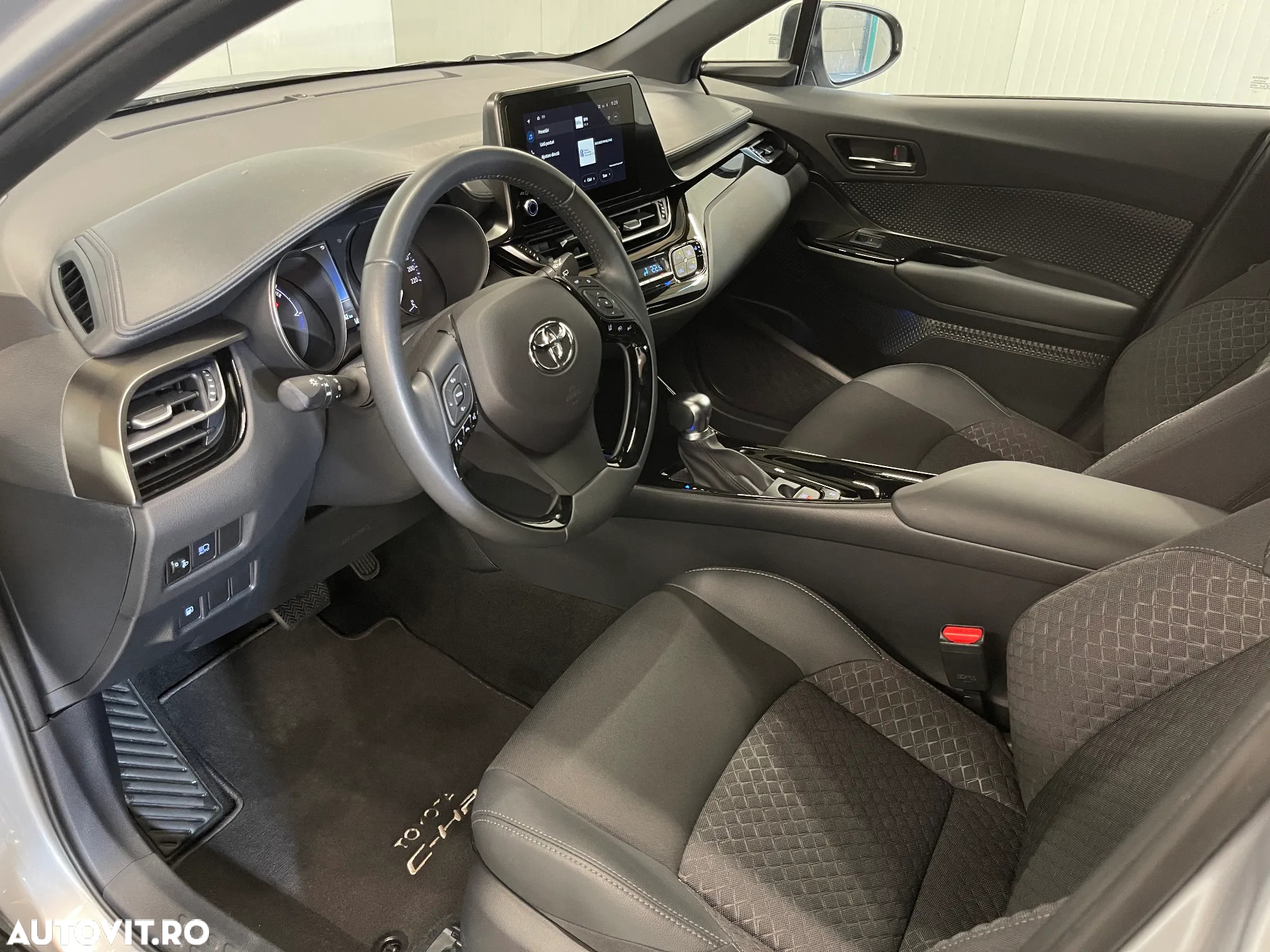 Toyota C-HR 2.0 HSD 184 CP 4x2 CVT Style - 5
