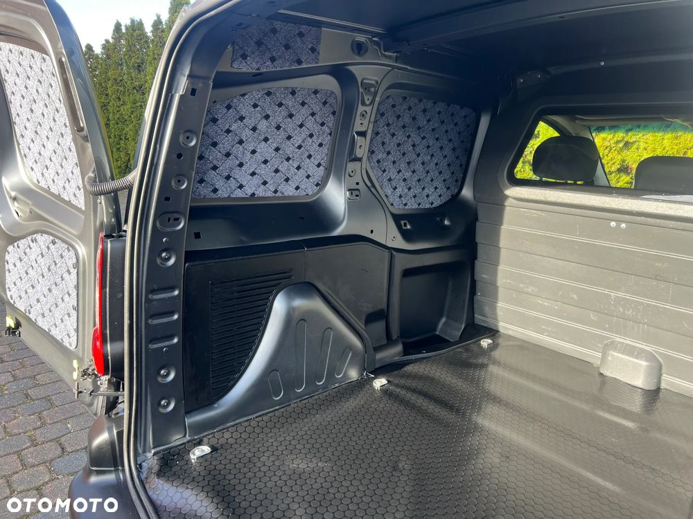 Peugeot Partner - 25