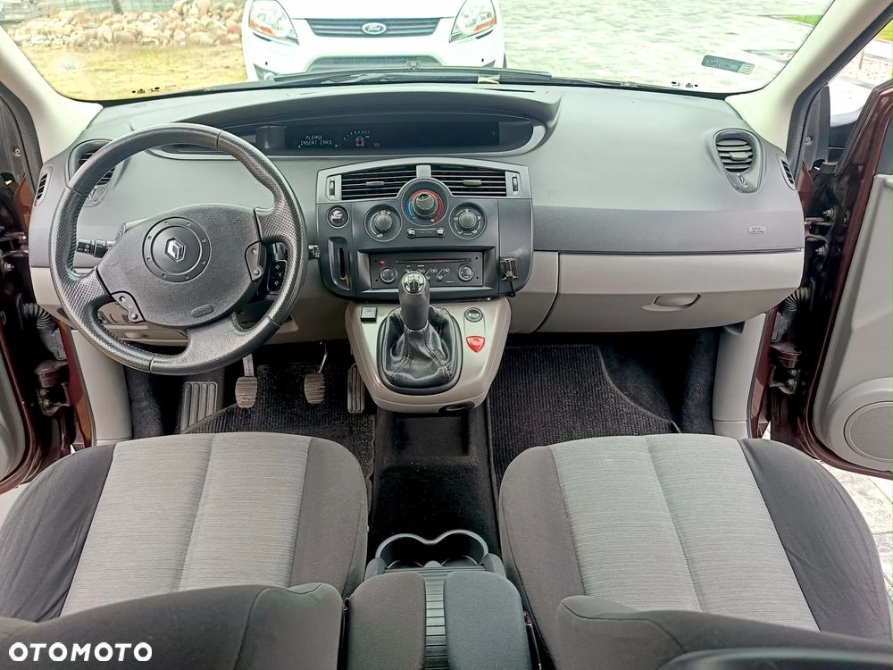 Renault Scenic - 22