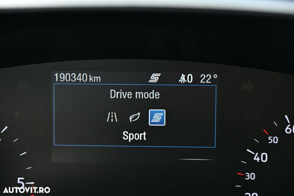 Ford Focus 1.5 EcoBlue Start-Stopp-System Aut. COOL&CONNECT DESIGN - 27