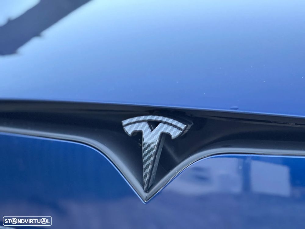 Tesla Model S - 12