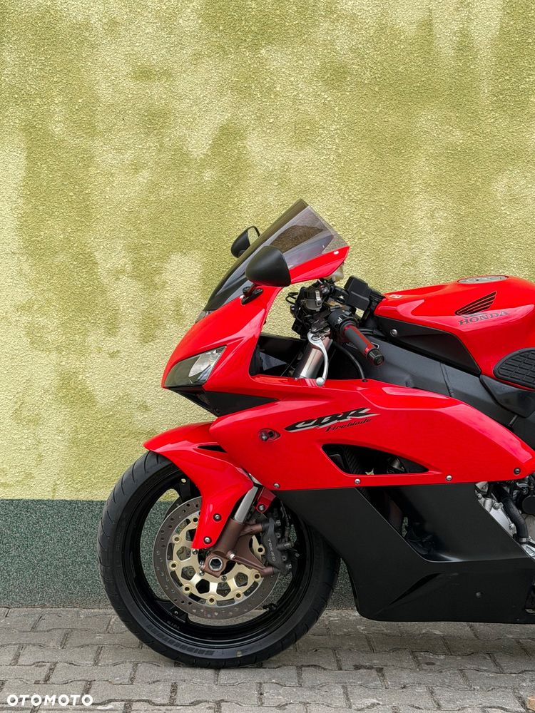 Honda CBR - 26