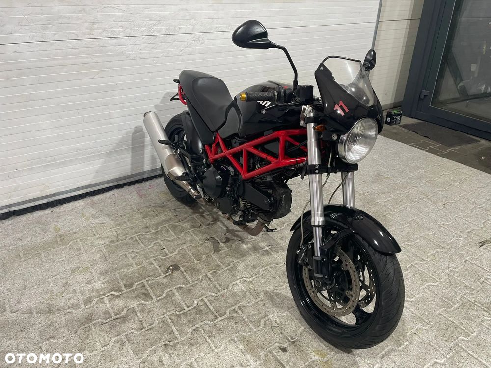 Ducati Monster - 27
