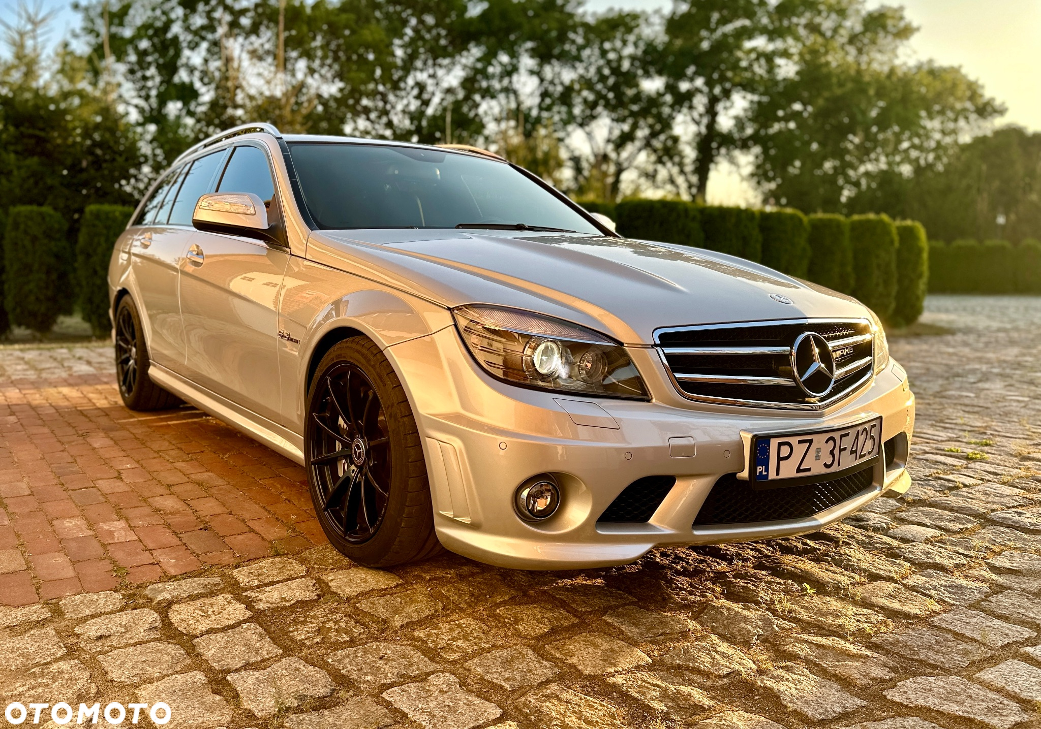 Mercedes-Benz Klasa C 63 AMG - 2
