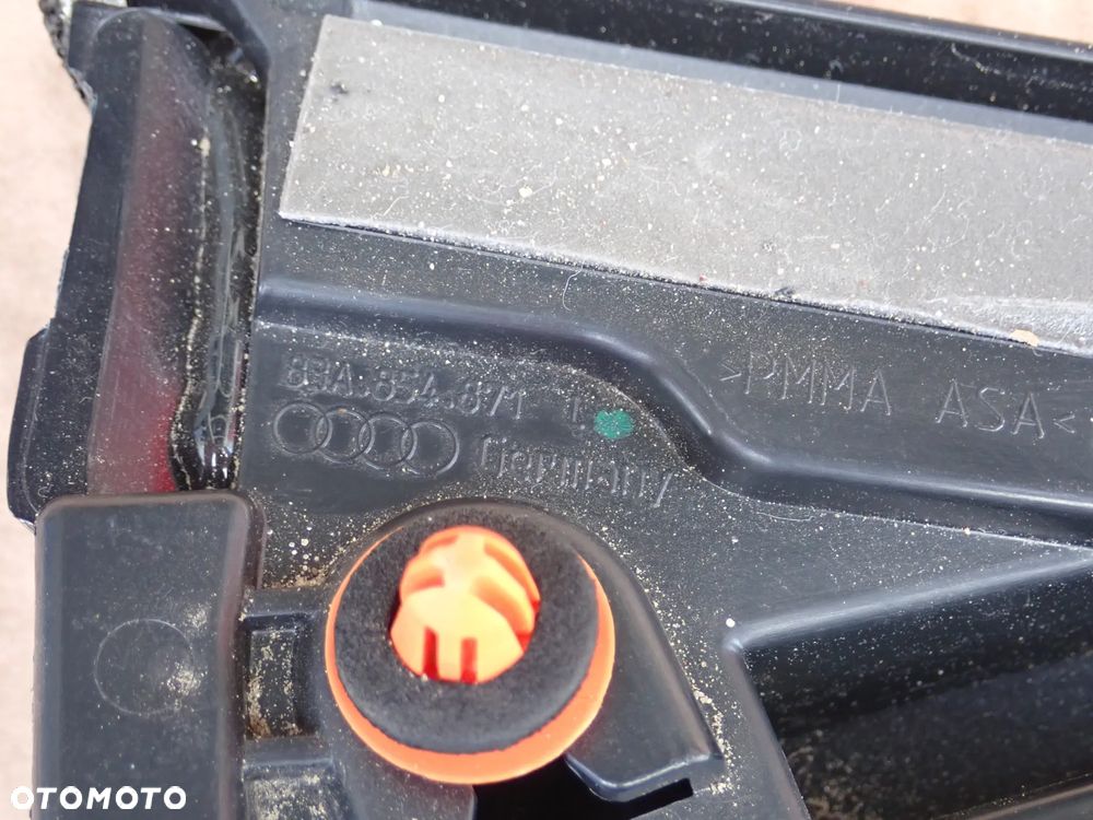 AUDI Q3 83A LISTWA KLAPY LEWA 83A854871 - 3