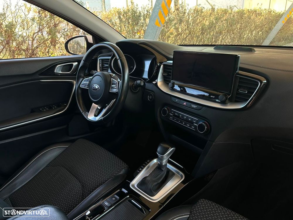 Kia XCeed 1.6 GDi PHEV Tech - 13