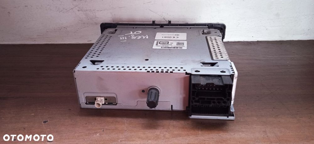 Radio fabryczne Megane III 281153266R - 3